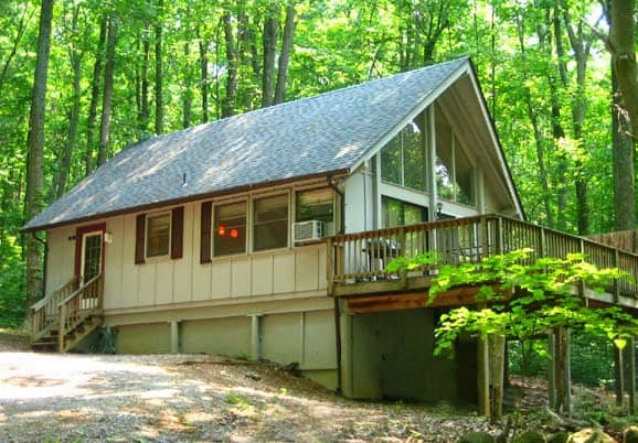 Hot Tub Heaven Vacation Cabins, Hotel in Shenandoah Farms