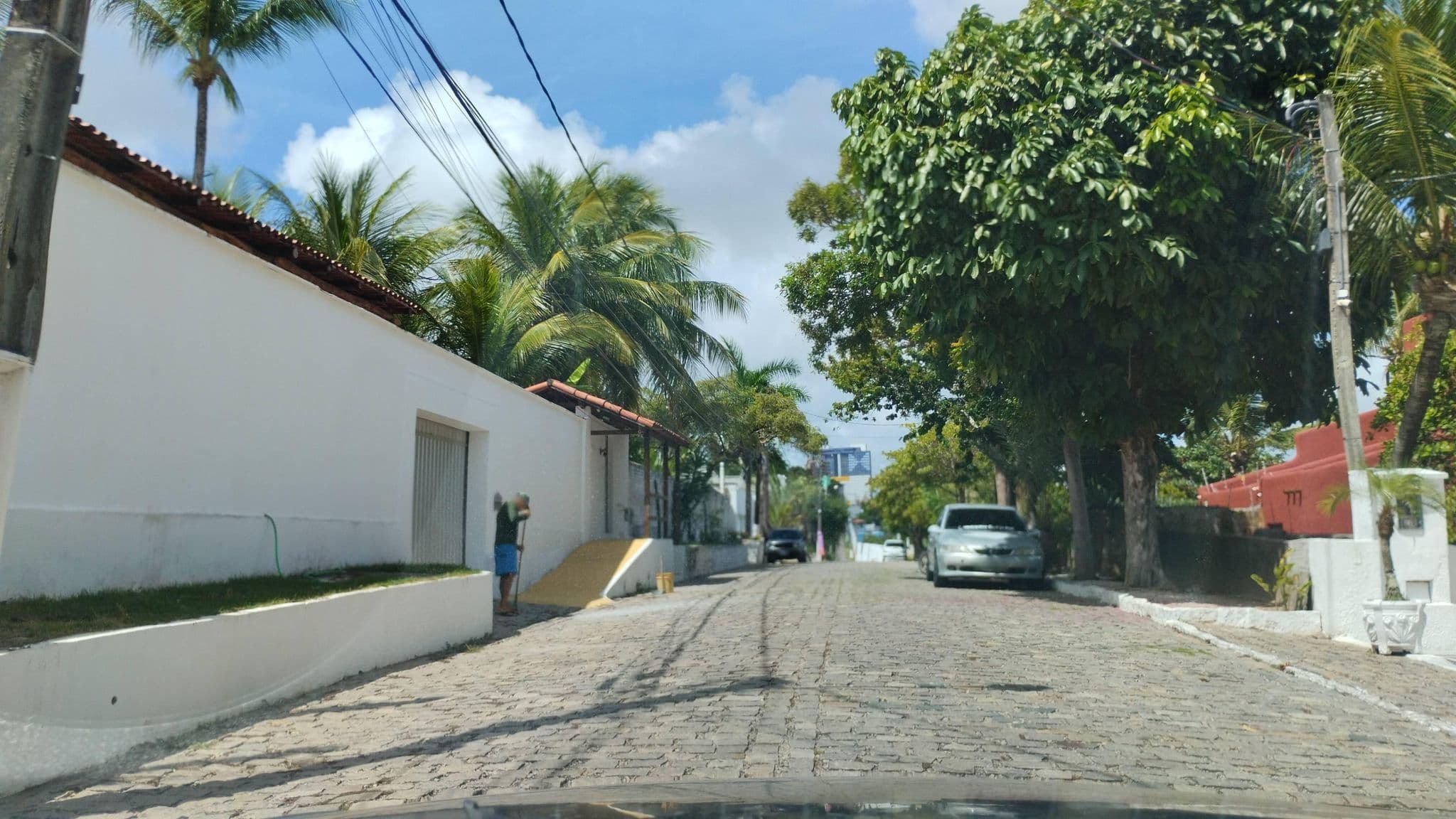 Street view near Pousada Villa Simone, Natal — © Kaart_Local (CC BY-SA · Mapillary)