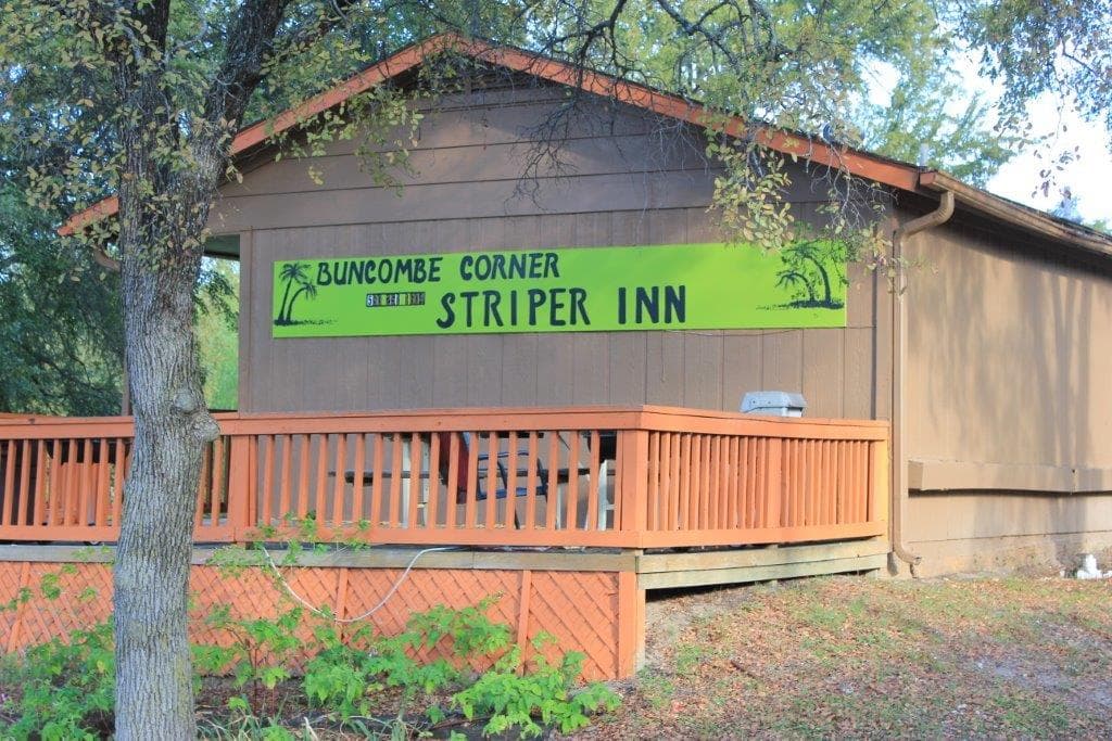 Buncombe Corner Striper Inn, Hotel in Sherwood Shores