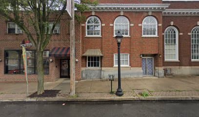 32 E King St University Hotel and Suites, Hotel in Shippensburg