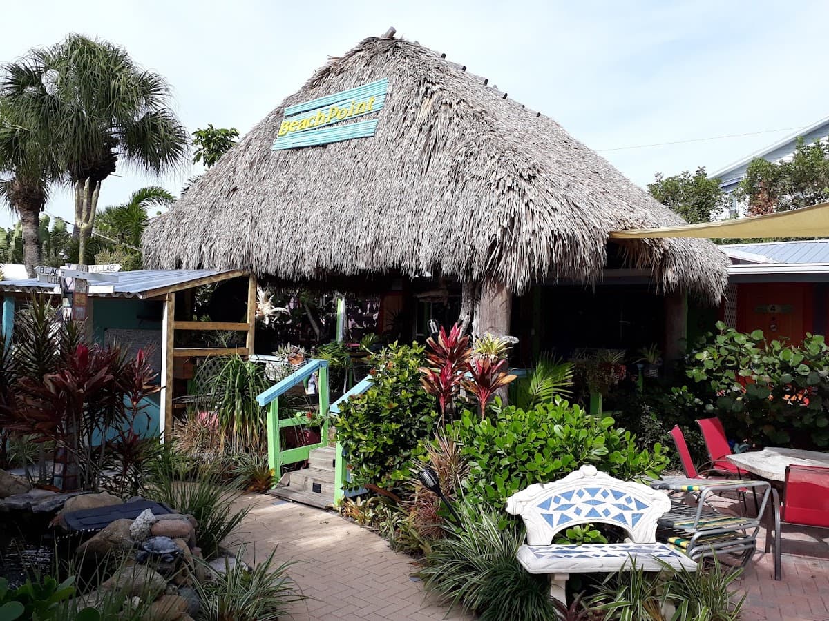 BeachPoint Cottages, Holiday Home in Siesta Key