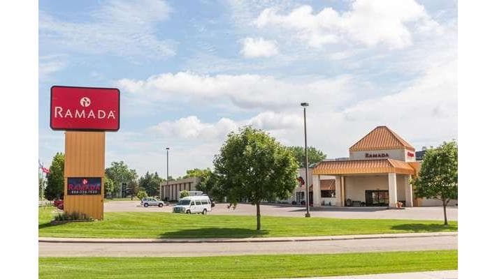 Ramada by Wyndham Sioux Falls Airport-Waterpark & Event Ctr, Hotel in Sioux Falls