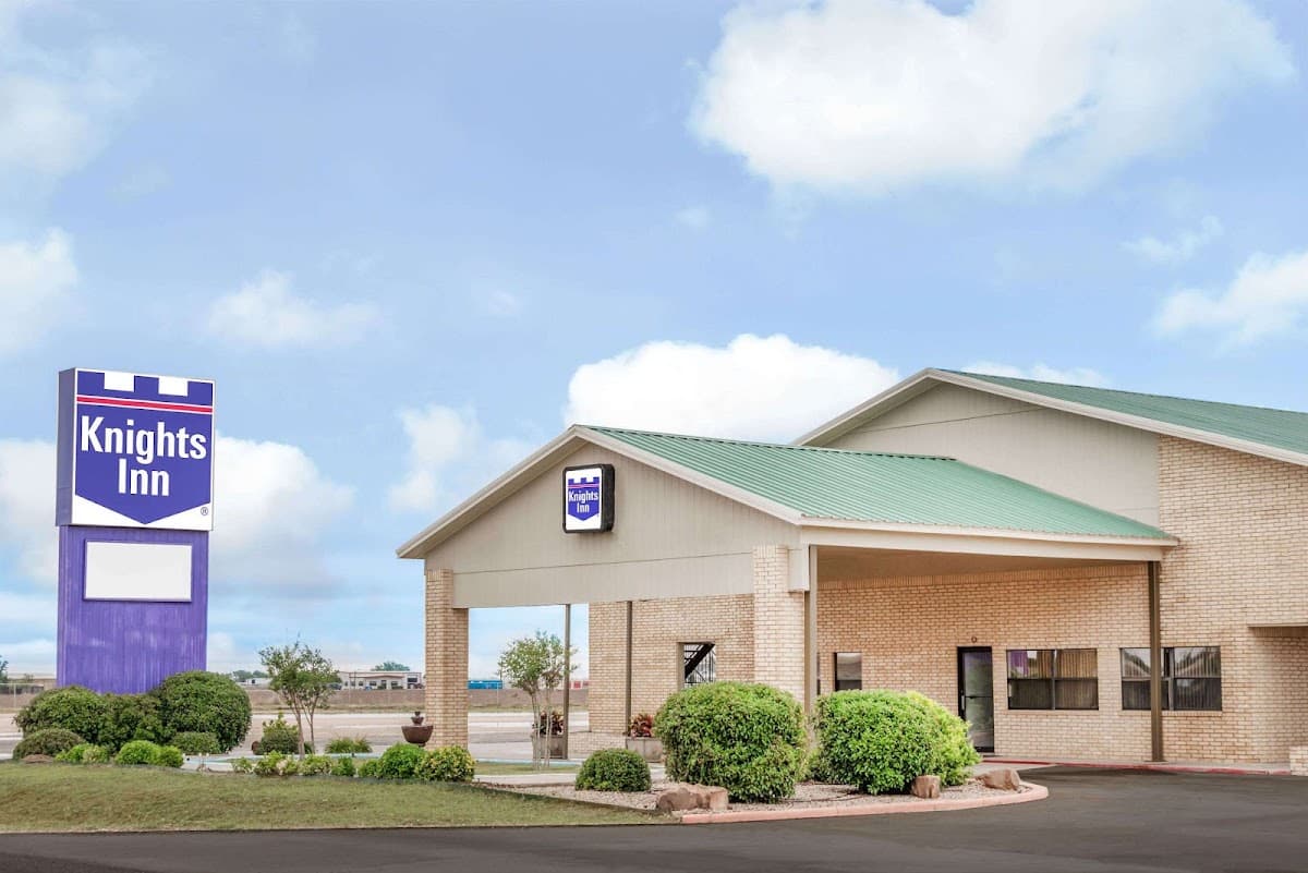 Knights Inn Slaton, Hotel in Slaton