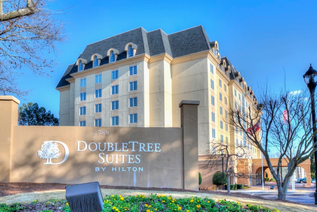 DoubleTree Suites by Hilton at The Battery Atlanta, Hotel in Vinings