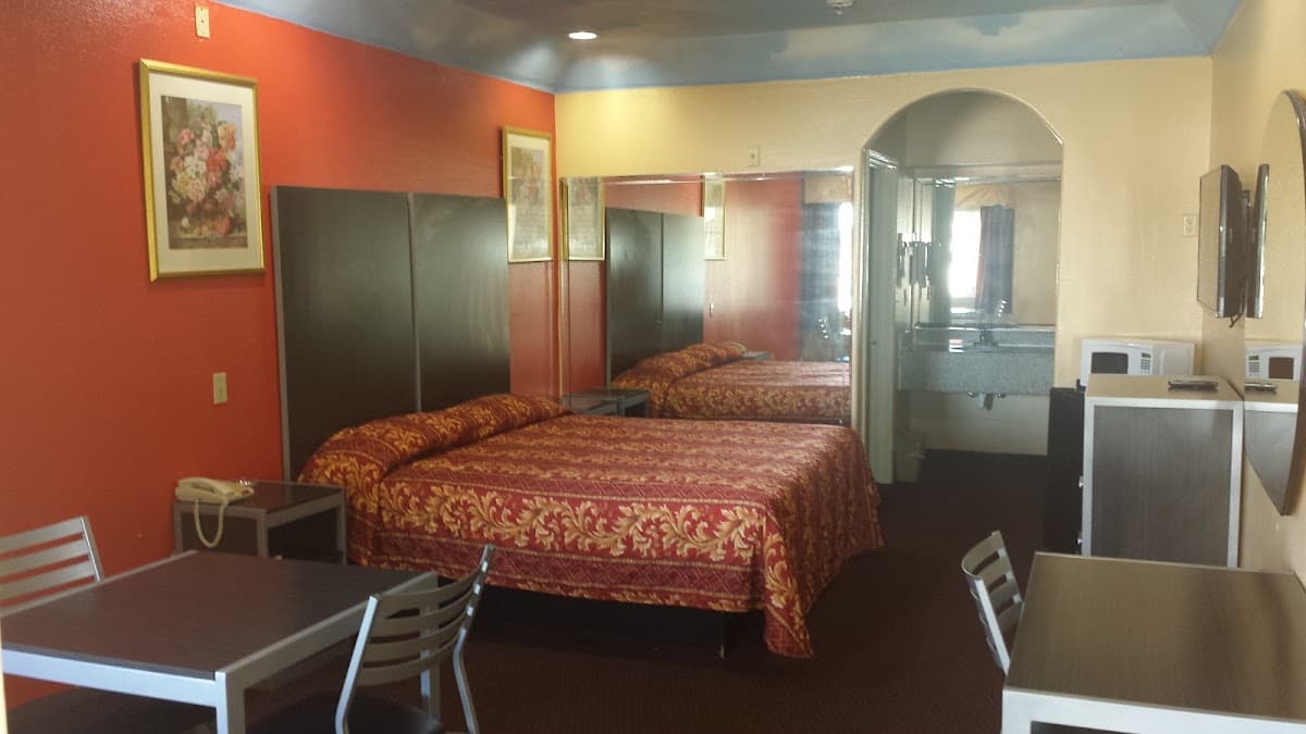 Luxury Inn & Suites, Motel in South Houston