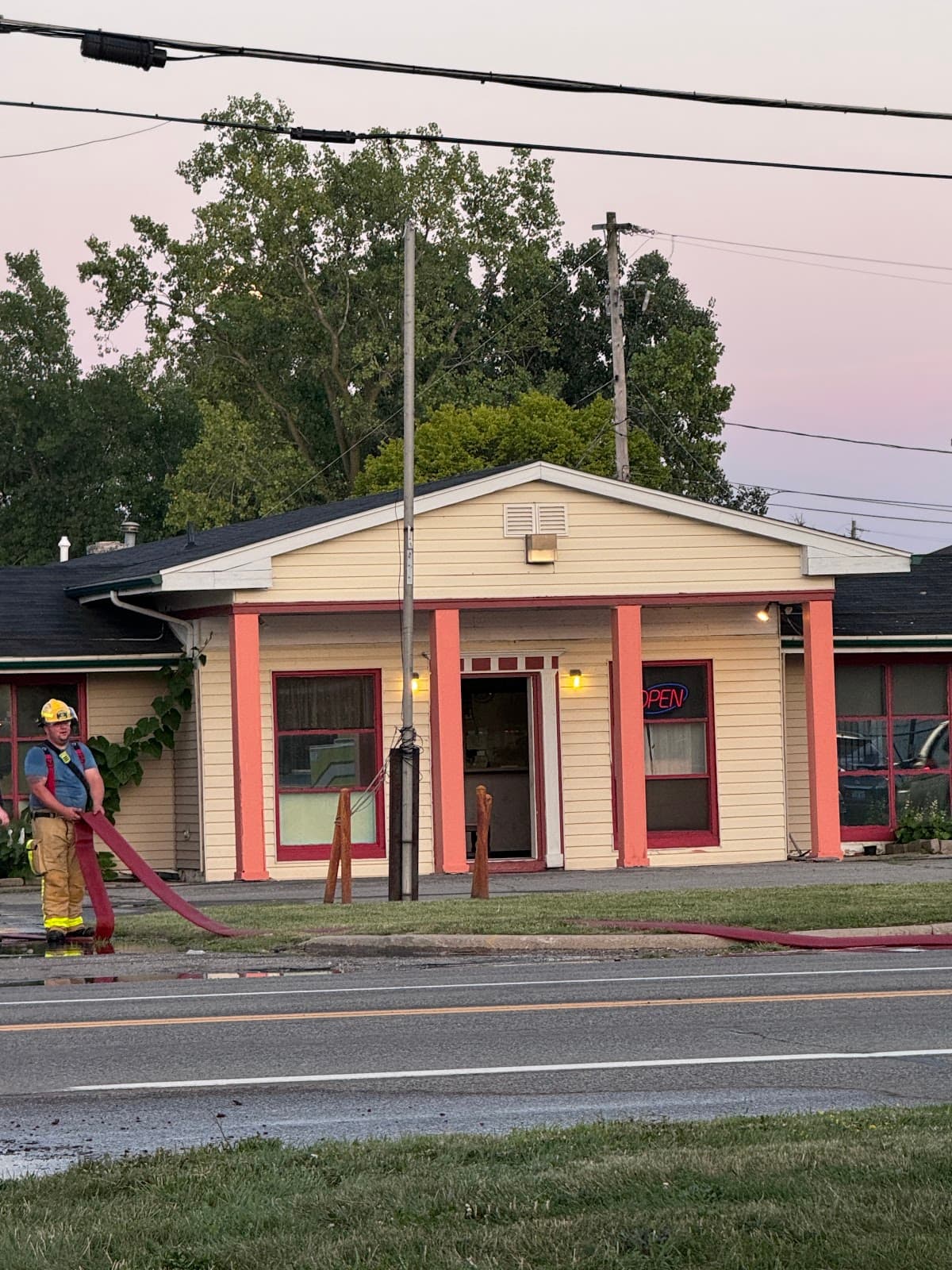Nikki’s Motel 7, Hotel in South Monroe