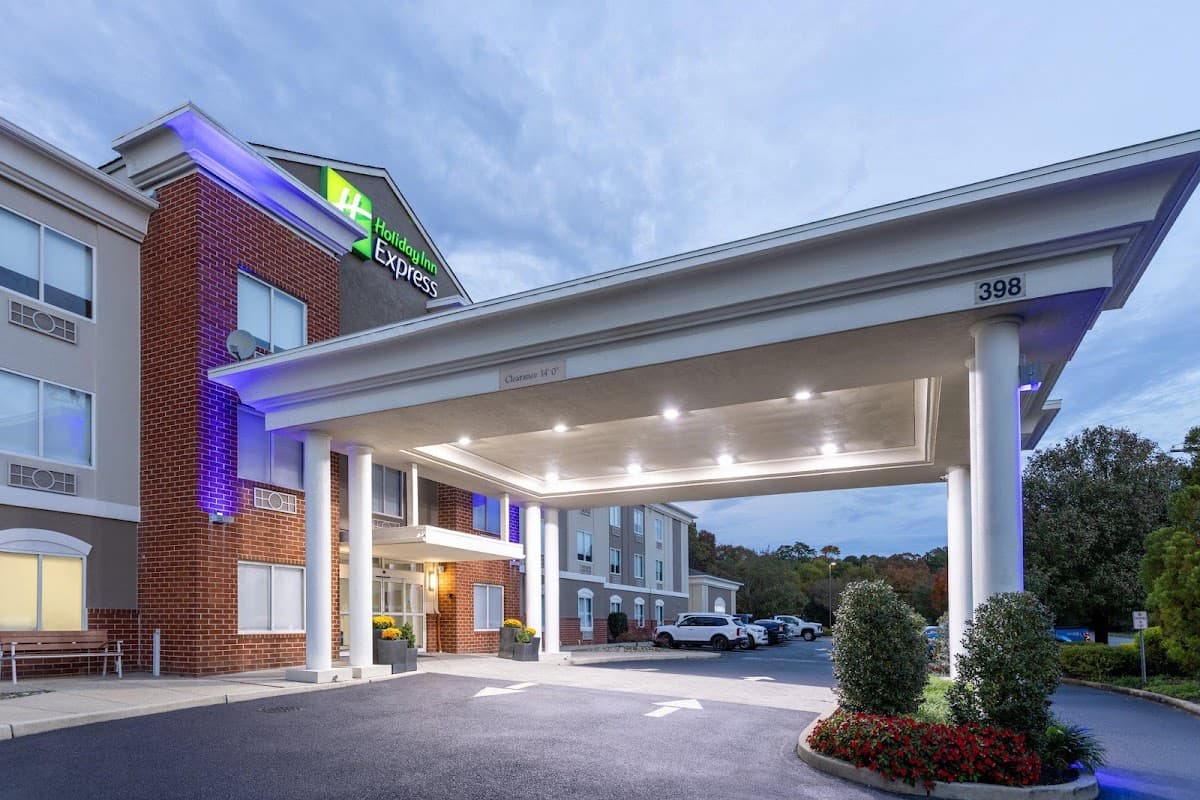 Holiday Inn Express & Suites Vineland Millville by IHG, Hotel in South Vineland