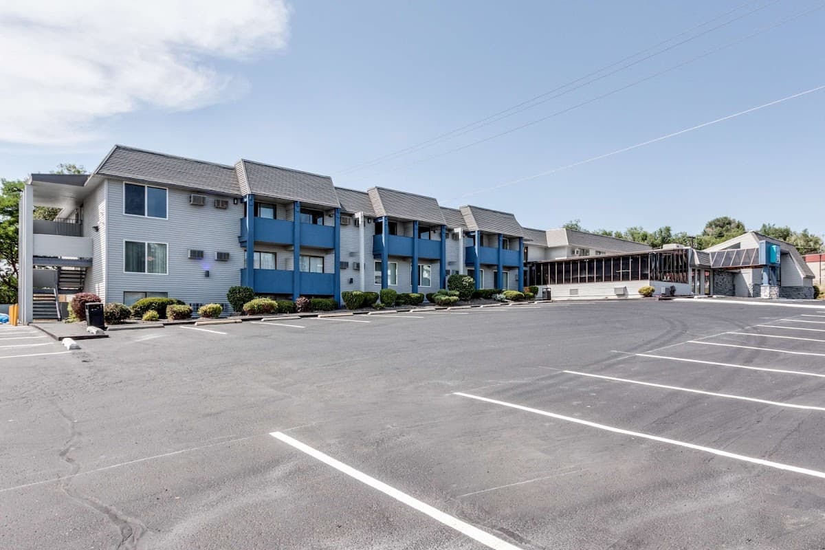 Days Inn & Suites by Wyndham Spokane, Hotel in Spokane