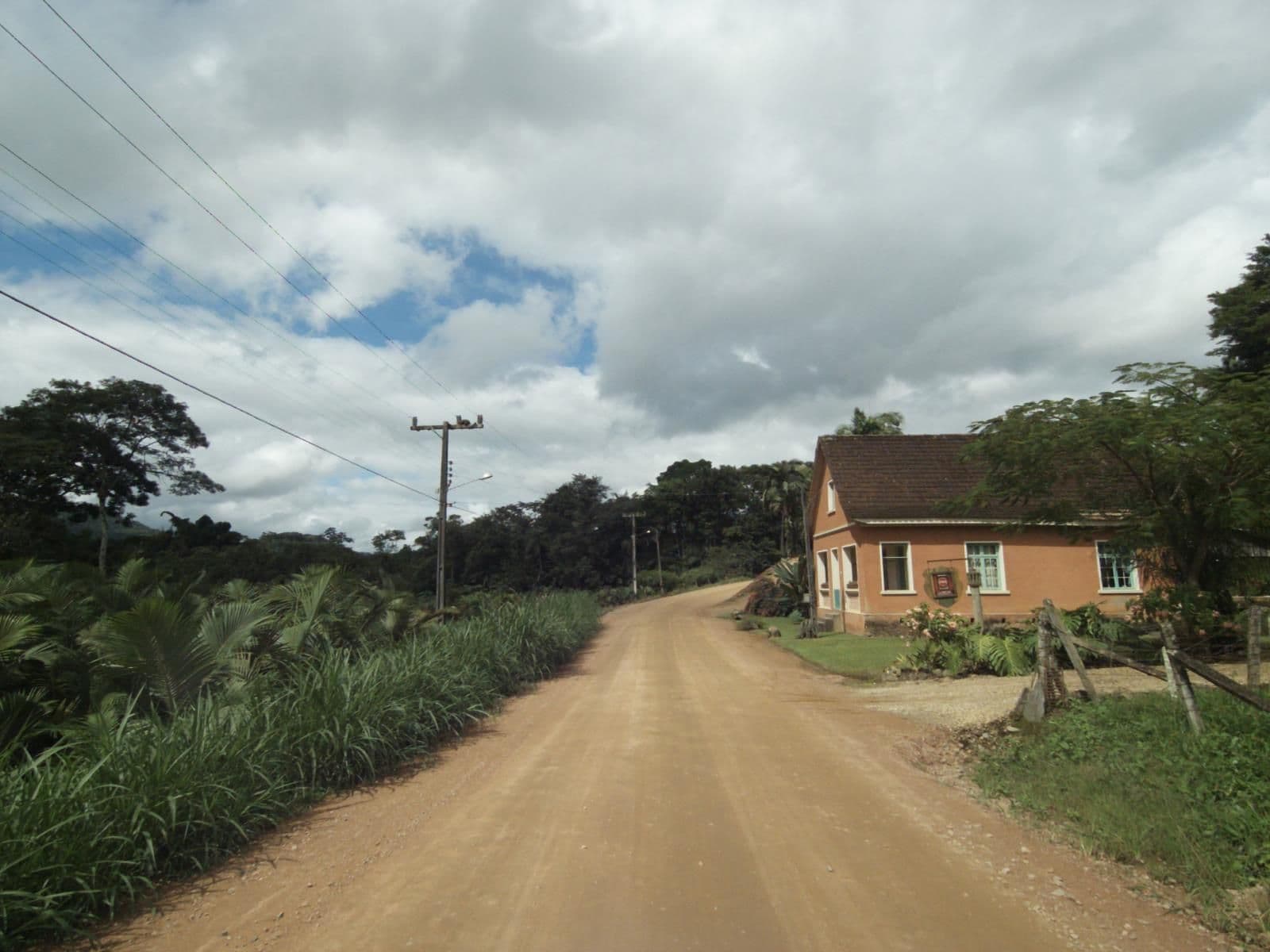 Street view near Casa Krahn;Pousada Hetterich, Pomerode — © projevias (CC BY-SA · Mapillary)