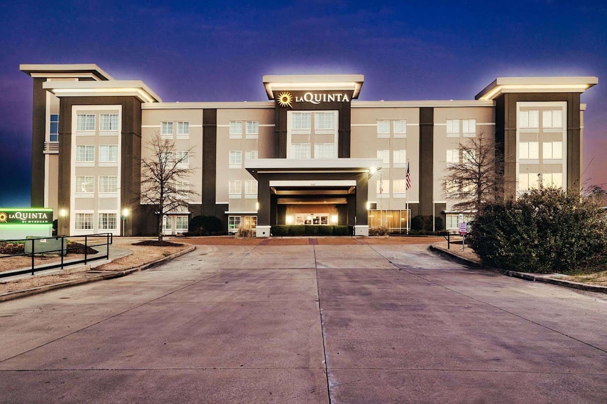 La Quinta Inn & Suites by Wyndham Starkville at MSU, Hotel in Starkville