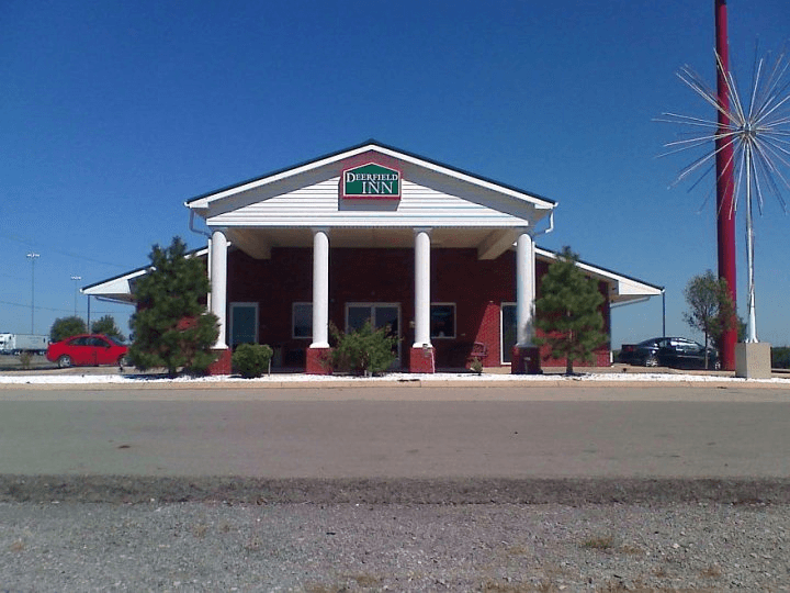 Deerfield Inn & Suites, Hotel in Steele