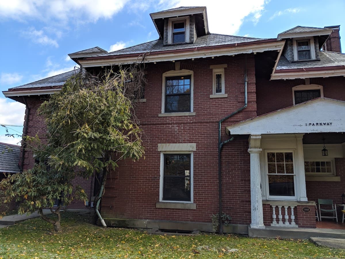 Miller Park B&B, Bed & Breakfast in Sugarcreek