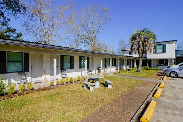 OYO Hotel Sulphur LA Hwy 90 West, Hotel in Sulphur