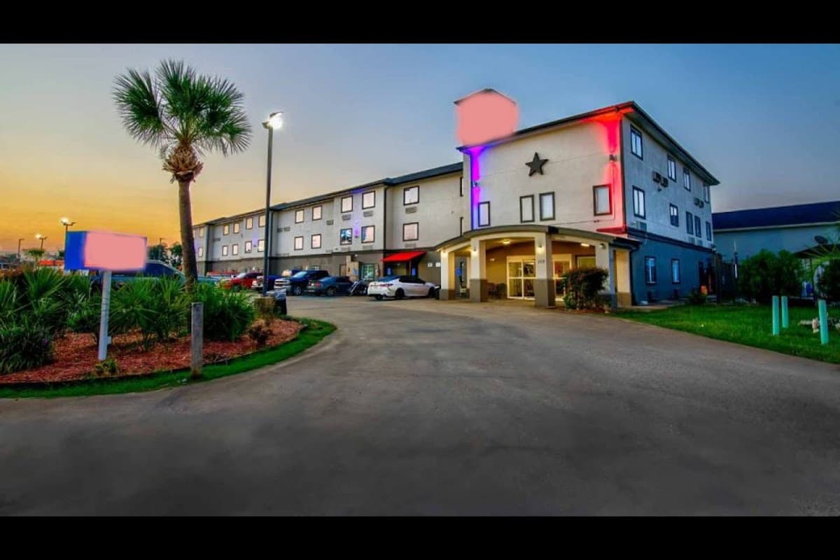 Oyo Townhouse Sulphur,LA Extended Stay I-10, Hotel in Sulphur