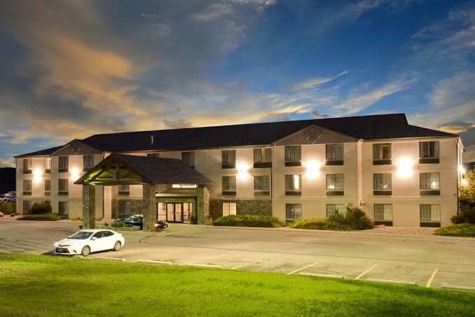 Ramada by Wyndham Summerset Rapid City West, Hotel in Summerset