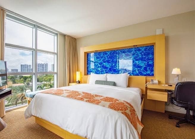Oceanfront Condo in a Hotel Resort with Vacation Amenities near Aventura Mall, Resort in Sunny Isles Beach