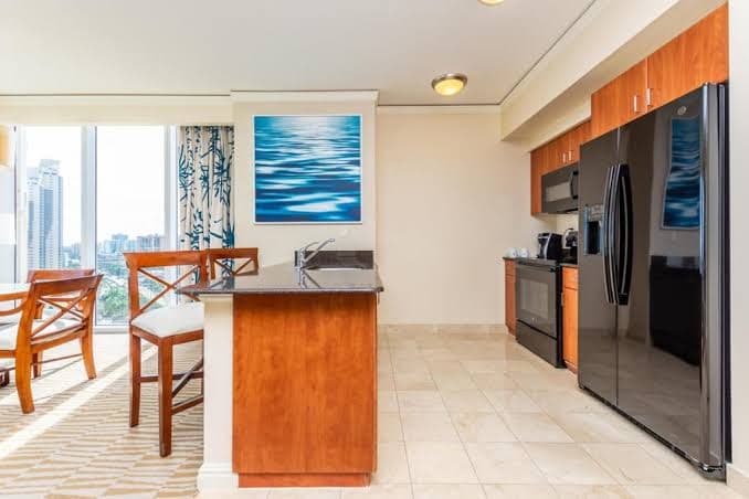 Trump International Beach Resort Ocean View 1100 sf 1 Bed 1Bth Privately Owned Sunny Isles - One-Bedroom Apartment, Resort in Sunny Isles Beach
