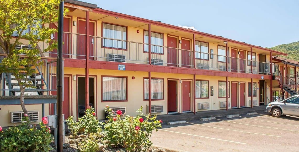 Ashland Valley Inn, Hotel in Talent