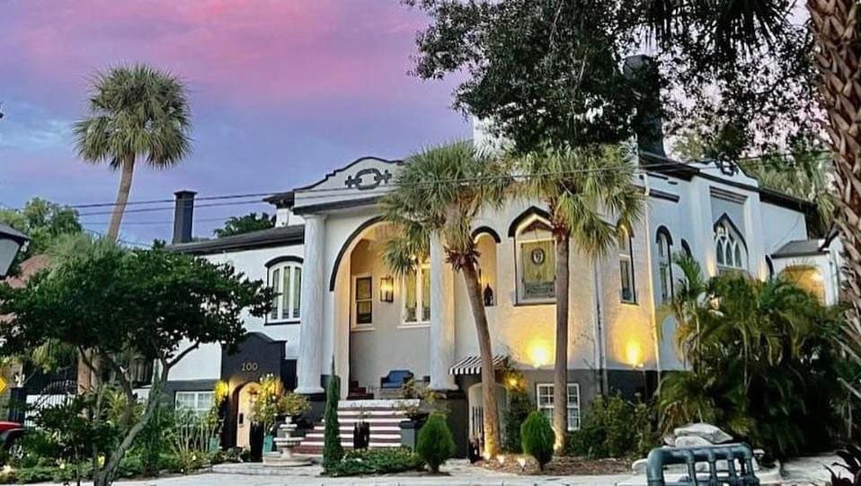 The Church in Tarpon Springs, Hotel in Tarpon Springs