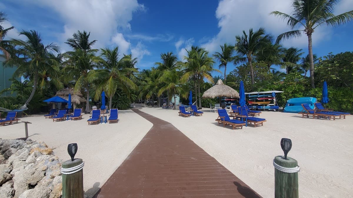 Ocean Pointe Suites, Hotel in Tavernier