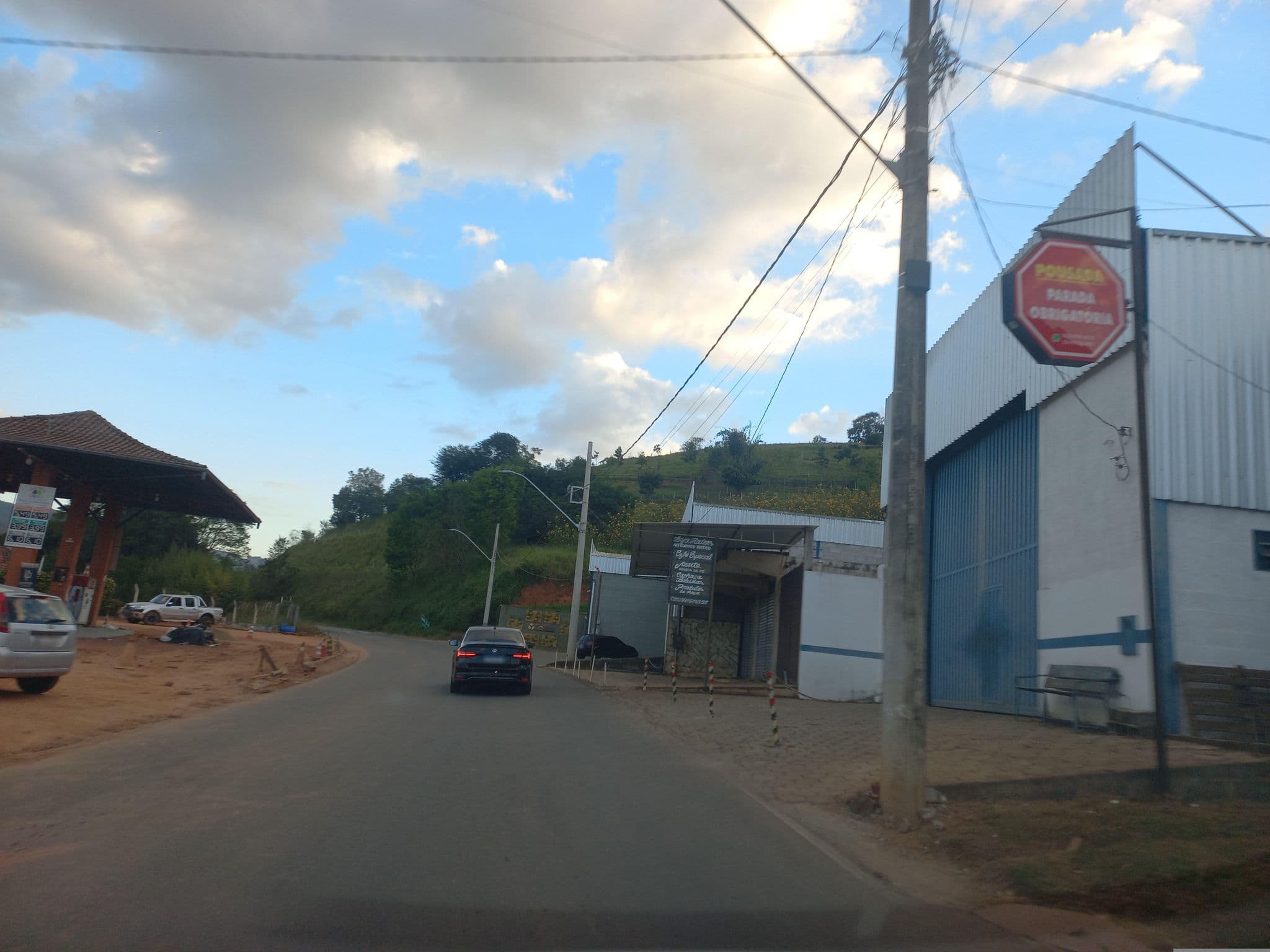 Street view near Pousada, Cristina — © and_eng (CC BY-SA · Mapillary)