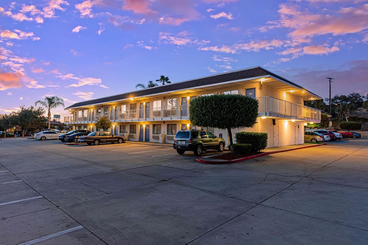 Motel 6 Temecula, CA - Historic Old Town, Hotel in Temecula