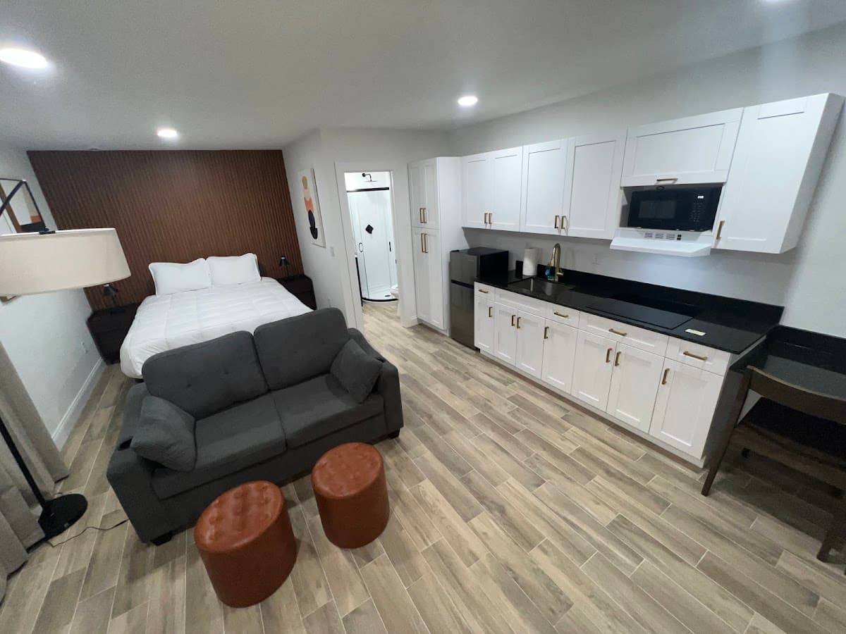 Veras Inn & Suites, Hotel in Tice