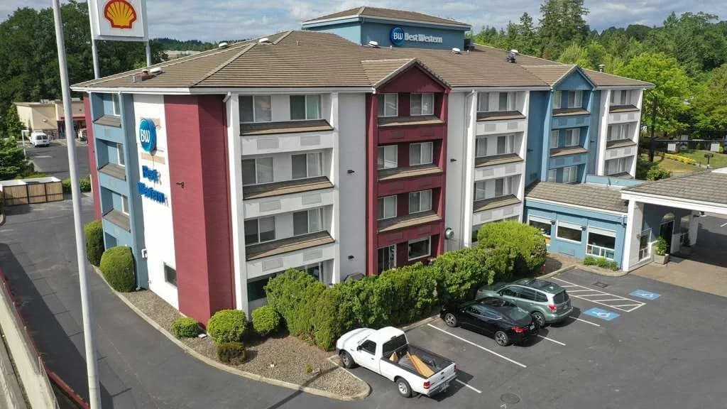 Best Western Lake Oswego/Portland Hotel & Suites, Hotel in Tigard