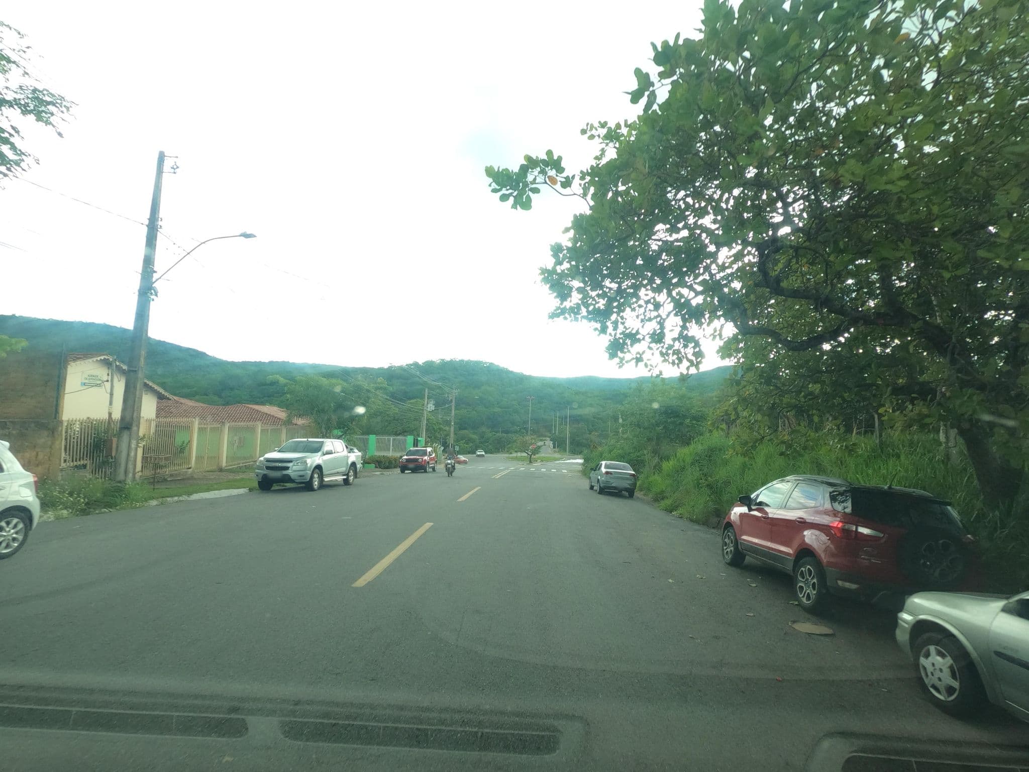 Street view near Albergue da Juventude, Goiás — © MuitoAlemdasFronteiras (CC BY-SA · Mapillary)