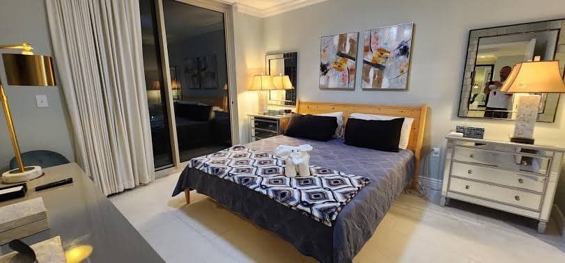 Luxurious Renovated Portofino 2BR Condo--Family Friendly Resort on the Beach!, Resort in Oriole Beach