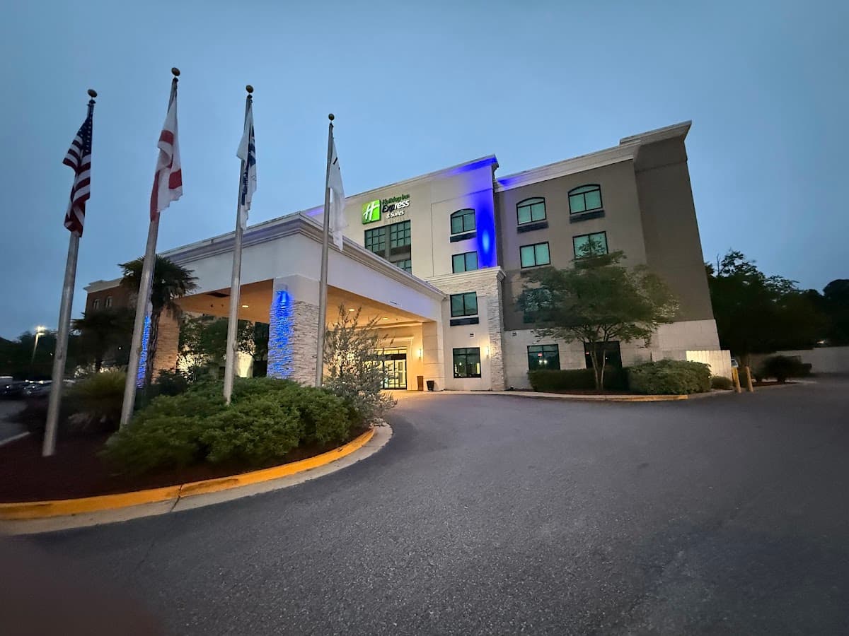 Holiday Inn Express & Suites Mobile West - I-10, an IHG Hotel, Hotel in Tillmans Corner