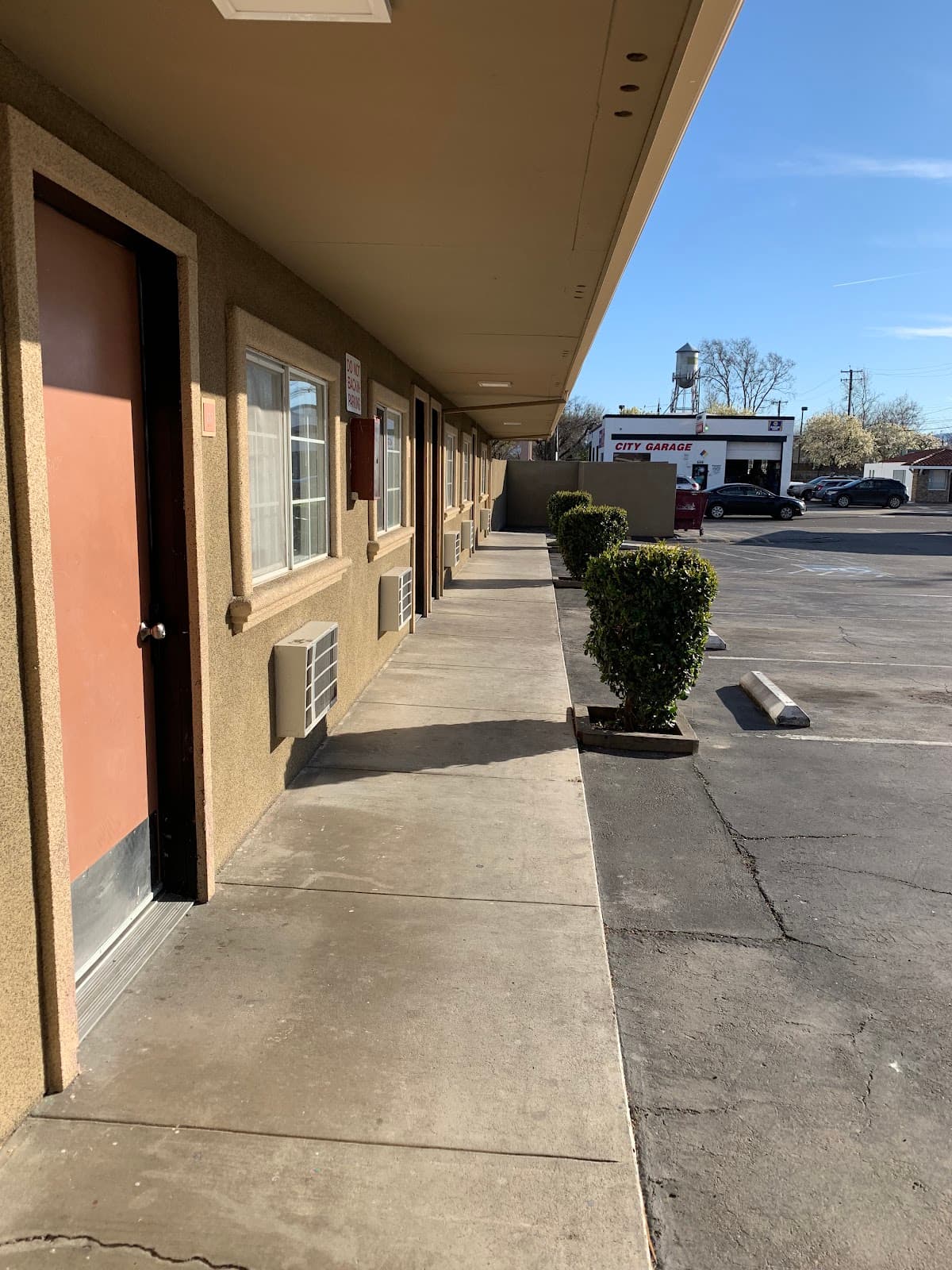 Town House Motel, Motel in Tracy