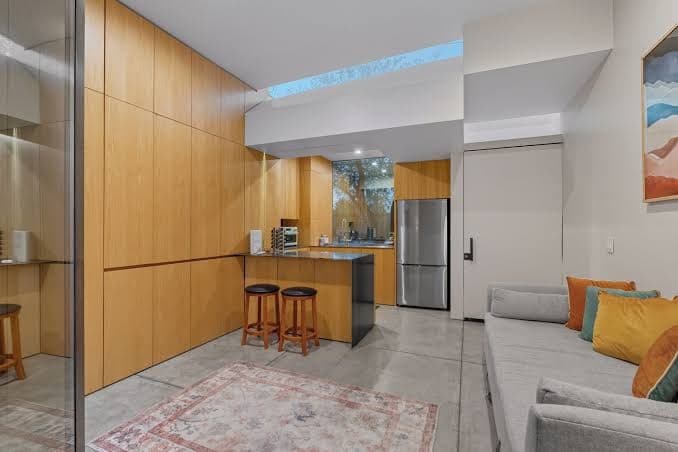 The Modern Desert Guesthouse, Holiday Home in Catalina Foothills
