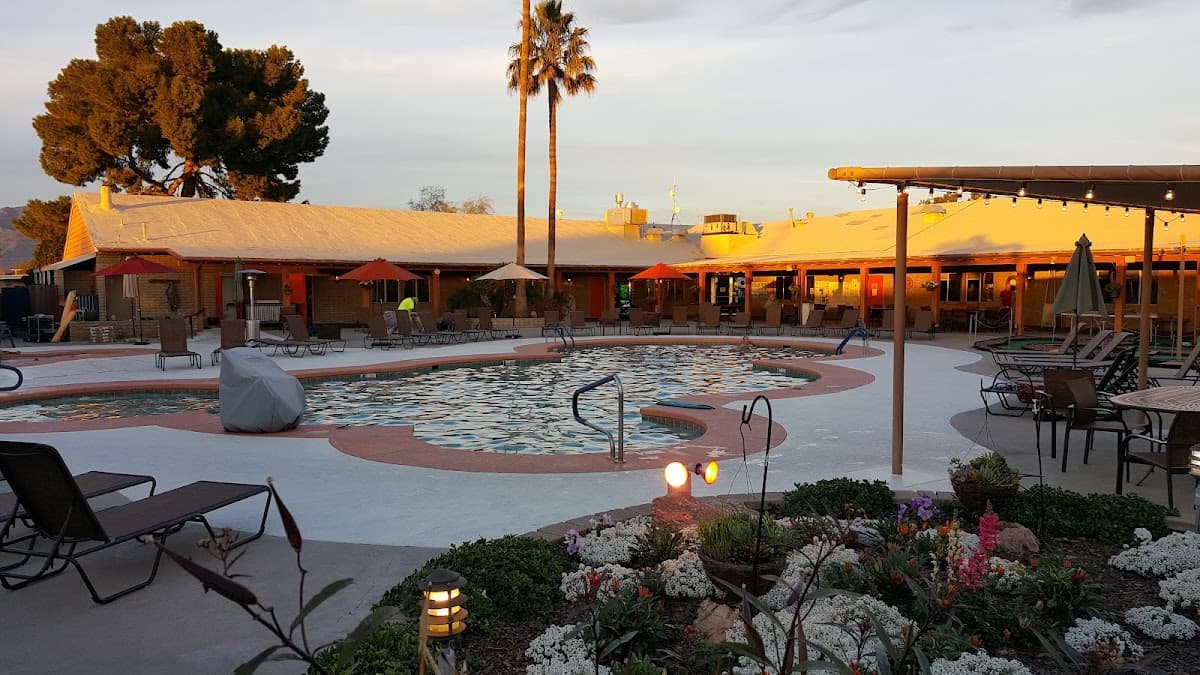 Far Horizons RV Park & Resort, Caravan Park in Tanque Verde