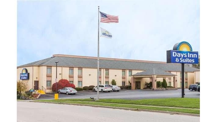 Days Inn & Suites by Wyndham Bloomington/Normal IL, Hotel in Normal