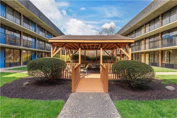 Suburban Studios Tysons Corner, Aparthotel in Tysons