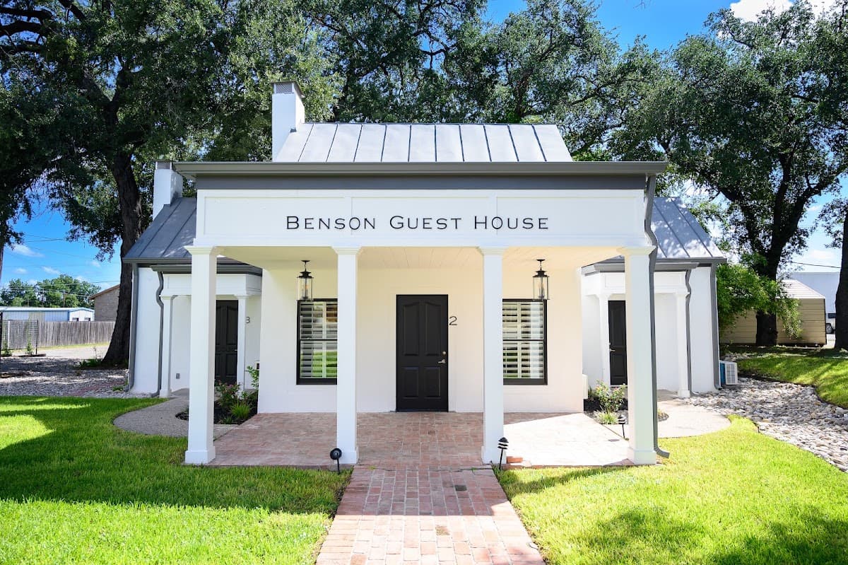 Benson Guest House, Guesthouse in Uvalde