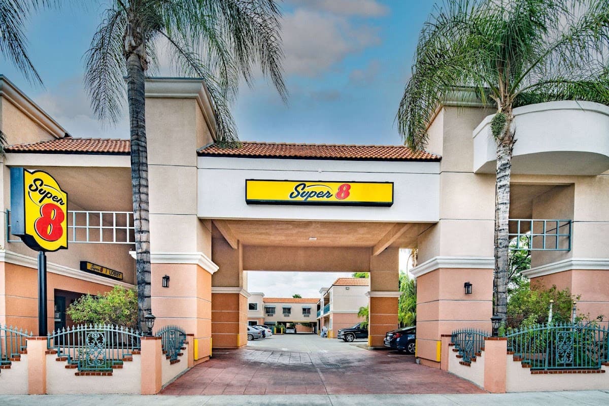 Super 8 by Wyndham North Hollywood, Hotel in Valley Glen