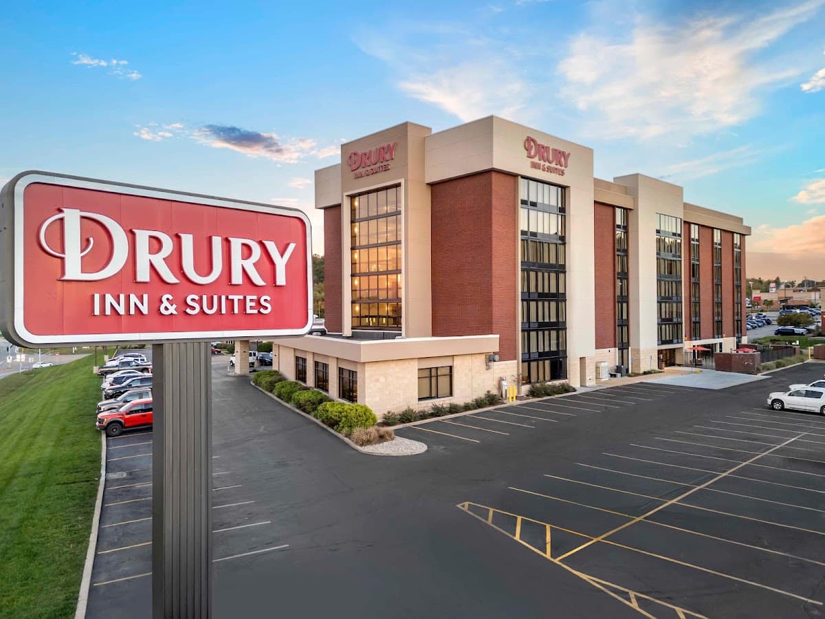 Drury Inn & Suites St. Louis Southwest, Hotel in Valley Park