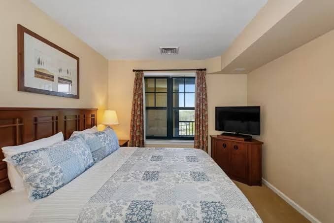 Appalachian Hotel, LARGE 1BR at Mountain Creek resort - Entire Place, Resort in Vernon Center