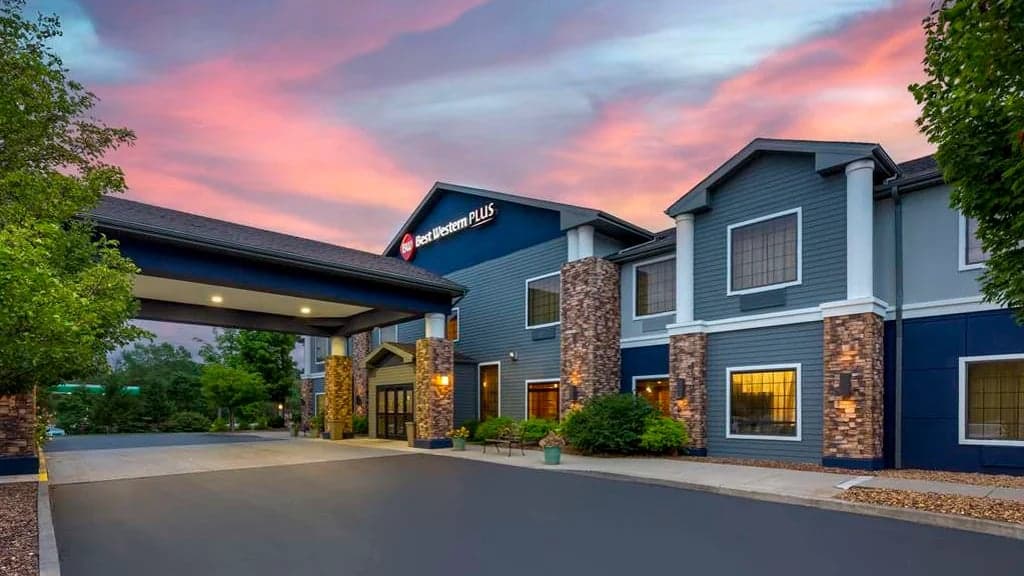 Best Western Plus Victor Inn & Suites, Hotel in Victor
