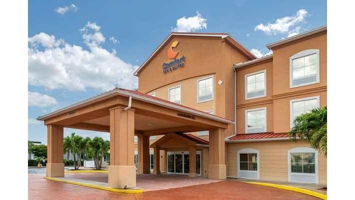 Comfort Inn & Suites Fort Myers Airport, Hotel in Gateway