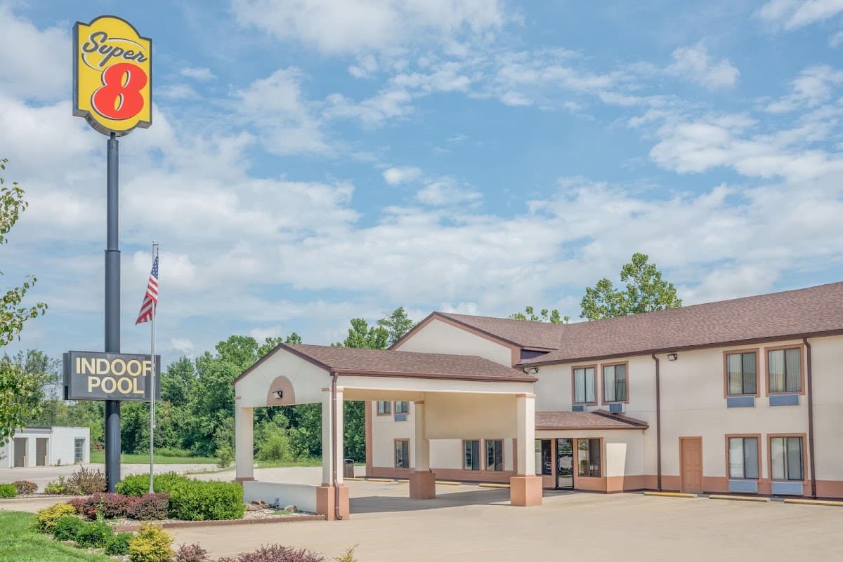 Super 8 by Wyndham Vincennes, Hotel in Vincennes