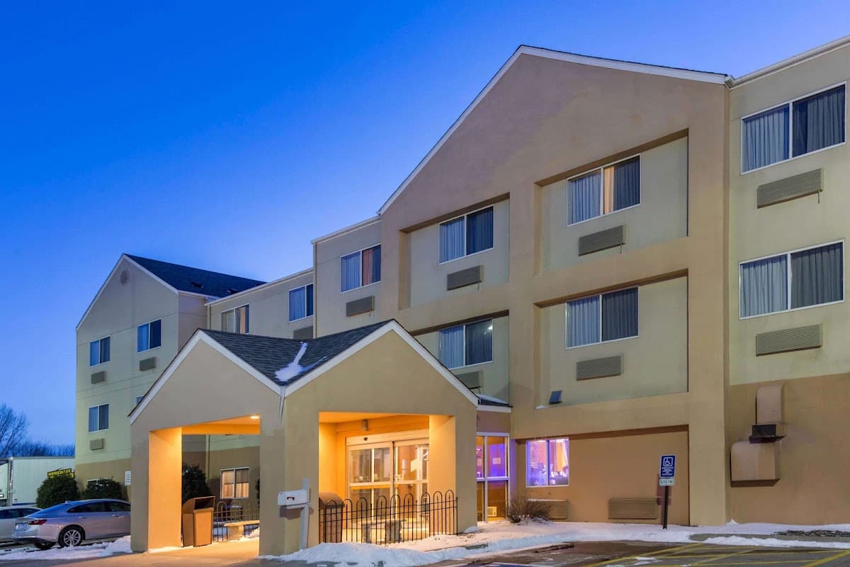 AmericInn by Wyndham St. Cloud MN Shopping Area, Hotel in Waite Park