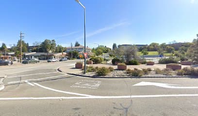 Chateau San Miguel - Walnut Creek Furnished Rental, Holiday Home in Walnut Creek