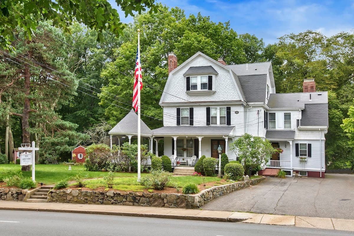 The Sherman Guest Home, Guesthouse in Waltham