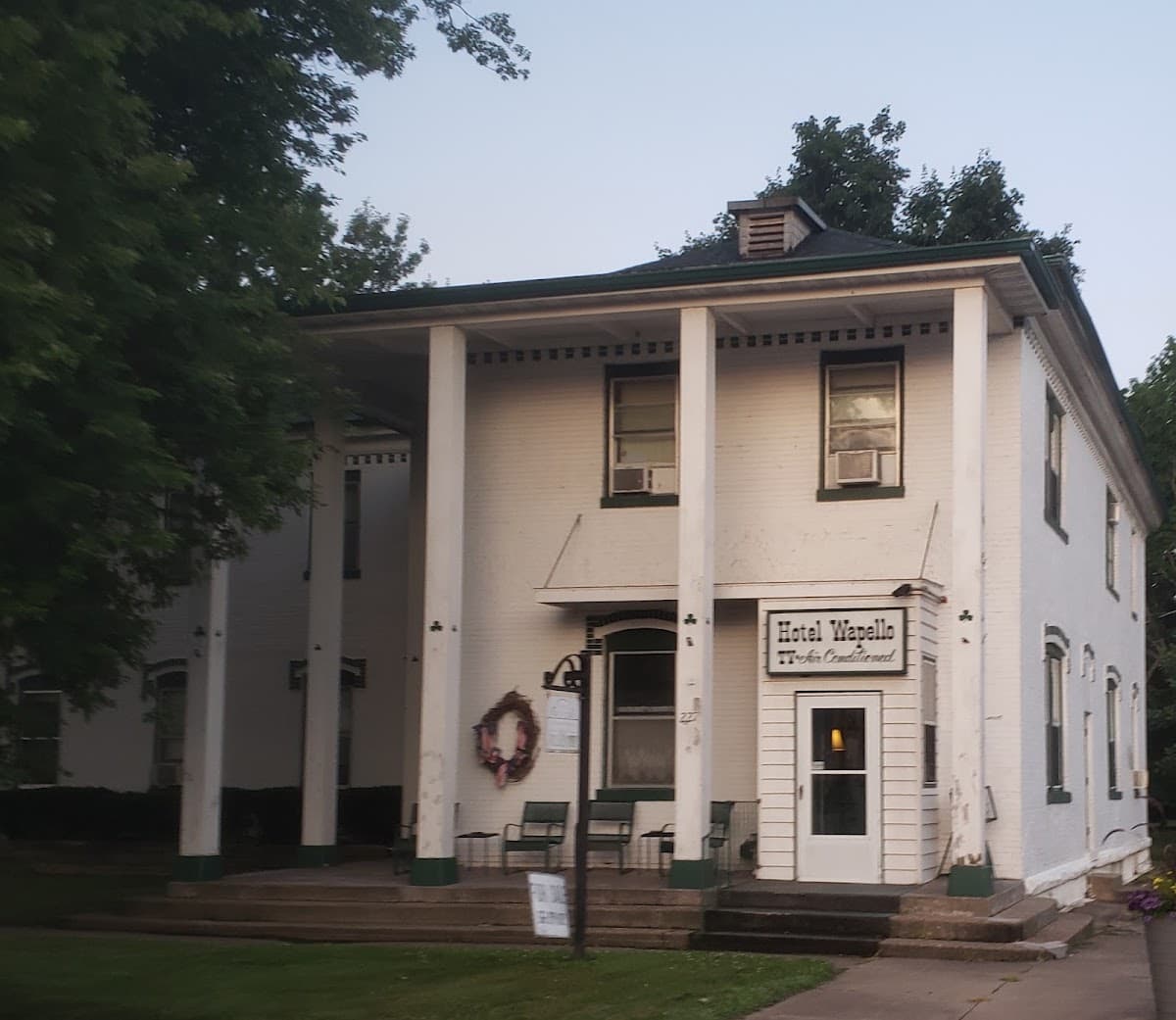Hotel Wapello, Hotel in Wapello
