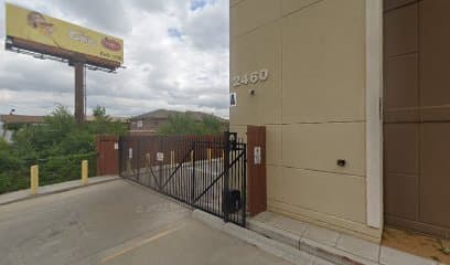 Oklahoma Melody, Motel in Nichols Hills