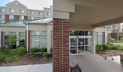 Naperville, IL, Hotel in Warrenville