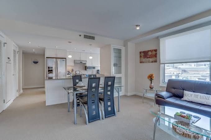 Furnished 2 Bedroom Apartment near National Museum 2 Apts by RedAwning, Hotel in Downtown DC
